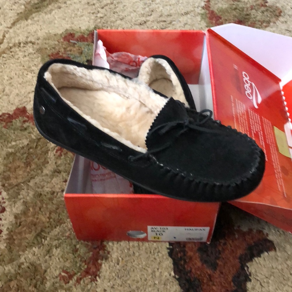 Suede slippers